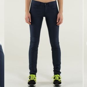 WOMENS Lululemon Bust A Move  Black Pant Size 4